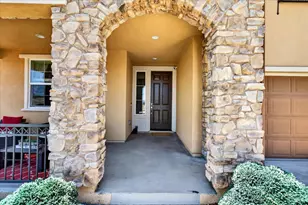 578 Burgundy St, Vacaville, CA 95687 - Photo 7