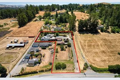 504 W Railroad Avenue, Cotati, CA 94931 - Photo 3