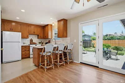 802 Pueblo Avenue, Napa, CA 94558 - Photo 11