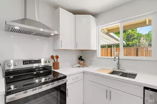 2442 Cardinal Ct, Concord, CA 94520 - Photo 9