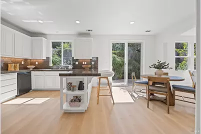 116 Portsmouth Drive, Novato, CA 94949 - Photo 15