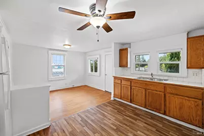 3160 Sunridge Drive, Santa Rosa, CA 95409 - Photo 5