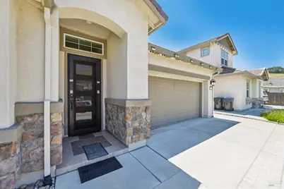 1985 Hancock Drive, Fairfield, CA 94533 - Photo 3