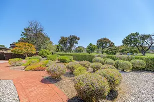 132 Peacock Dr, San Rafael, CA 94901 - Photo 31