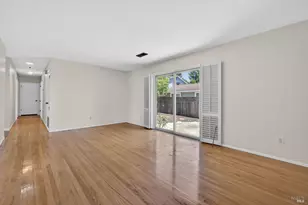 1712 Weaverly Dr, Petaluma, CA 94954 - Photo 5