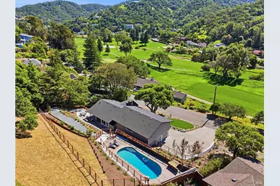 36 Capilano Drive, Novato, CA 94949 - Photo 3
