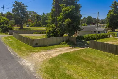 18200 Georges Lane, Fort Bragg, CA 95437 - Photo 45