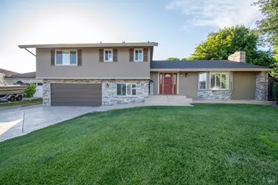 255 Diane Place, Dixon, CA 95620 - Photo 3