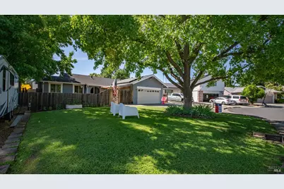 400 Corte Cadiz, Vacaville, CA 95688 - Photo 5
