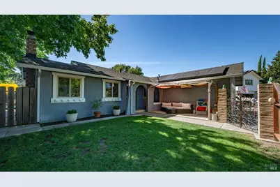 400 Corte Cadiz, Vacaville, CA 95688 - Photo 9