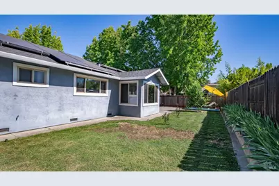 400 Corte Cadiz, Vacaville, CA 95688 - Photo 47