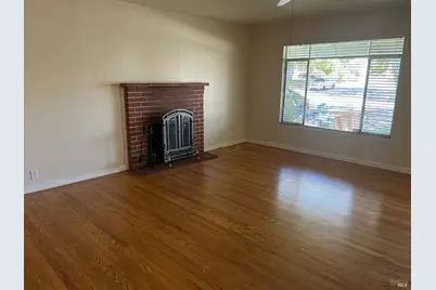 213 Parkwood Drive, Vallejo, CA 94591 - Photo 5