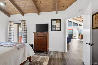 10648 Sunset Ridge Drive, Kelseyville, CA 95451 - Photo 11