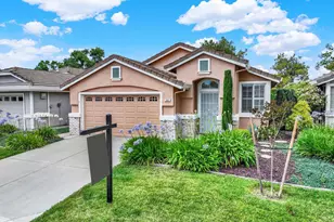 266 Bartlett Ln, Vacaville, CA 95687 - Photo 3