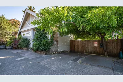 727 Sir Francis Drake Boulevard, San Anselmo, CA 94960 - Photo 55