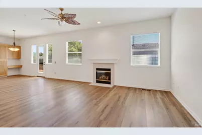 445 Muscat Drive, Cloverdale, CA 95425 - Photo 9