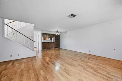 910 Marina Drive, Napa, CA 94559 - Photo 9
