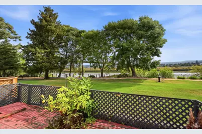 910 Marina Drive, Napa, CA 94559 - Photo 27