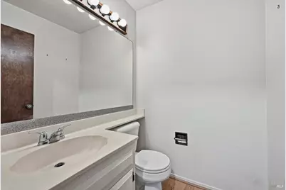 910 Marina Drive, Napa, CA 94559 - Photo 15