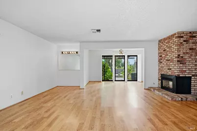 910 Marina Drive, Napa, CA 94559 - Photo 5
