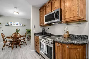 225 Fairoaks Dr, Vacaville, CA 95688 - Photo 15