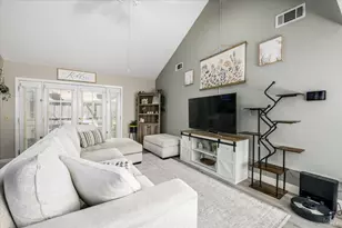 225 Fairoaks Dr, Vacaville, CA 95688 - Photo 5