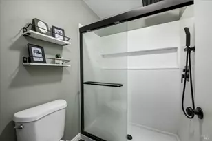 225 Fairoaks Dr, Vacaville, CA 95688 - Photo 27