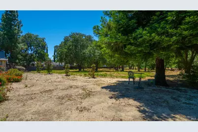 2001 Eastwood Drive #44, Vacaville, CA 95687 - Photo 25