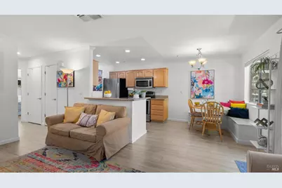 2001 Eastwood Drive #44, Vacaville, CA 95687 - Photo 3