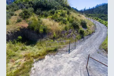 8300 St Helena Road, Santa Rosa, CA 95404 - Photo 23