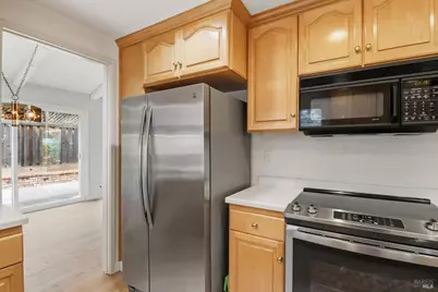 240 Marin Oaks Drive, Novato, CA 94949 - Photo 17