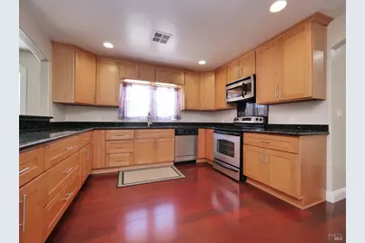 1125 E 5th Street, Benicia, CA 94510 - Photo 13
