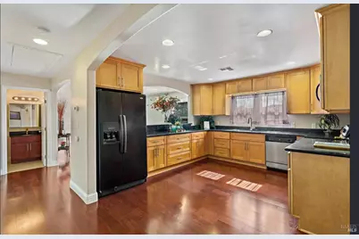 1125 E 5th Street, Benicia, CA 94510 - Photo 29