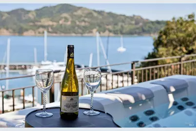 82 Alcatraz Avenue, Belvedere Tiburon, CA 94920 - Photo 17