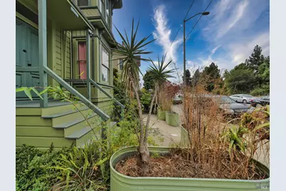 1014 Castro Street, Oakland, CA 94607 - Photo 3
