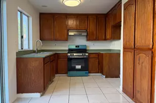 322 Ridgecrest Cir, Suisun City, CA 94585 - Photo 9