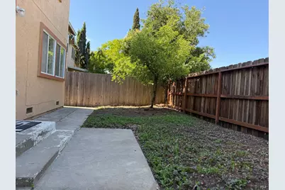 322 Ridgecrest Circle, Suisun City, CA 94585 - Photo 41