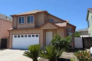 322 Ridgecrest Cir, Suisun City, CA 94585 - Photo 3