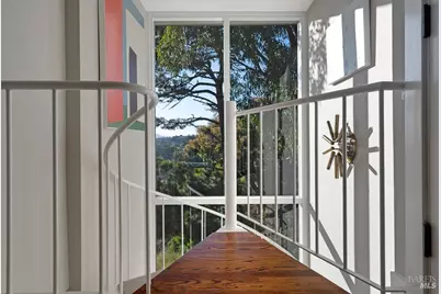 1754 Lagoon View Drive, Tiburon, CA 94920 - Photo 33