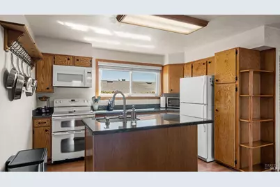 2048 E 3rd Street, Benicia, CA 94510 - Photo 11