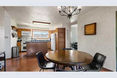 2048 E 3rd Street, Benicia, CA 94510 - Photo 11