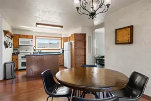 2048 E 3rd St, Benicia, CA 94510 - Photo 11