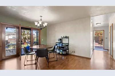 2048 E 3rd Street, Benicia, CA 94510 - Photo 9