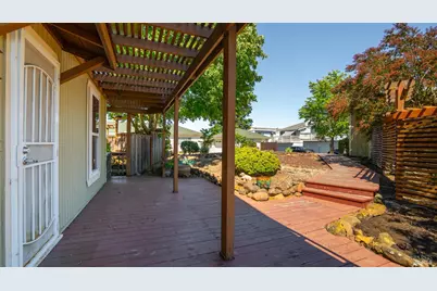2048 E 3rd Street, Benicia, CA 94510 - Photo 37