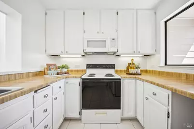 908 Via Casitas, Greenbrae, CA 94904 - Photo 17