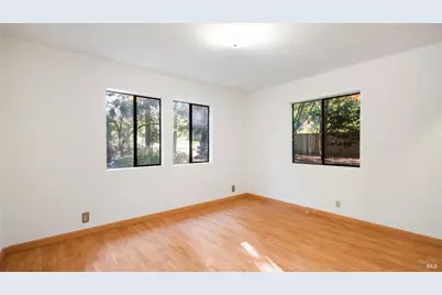 9901 Occidental Road, Sebastopol, CA 95472 - Photo 11