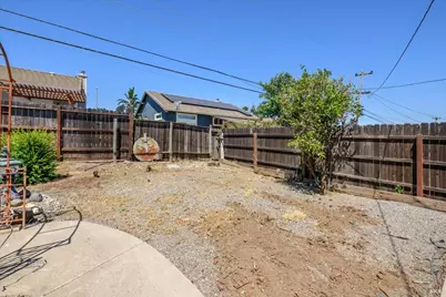 262 Markham Avenue, Vacaville, CA 95688 - Photo 31