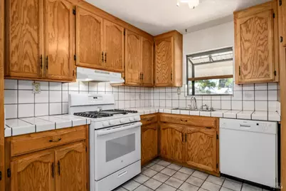 262 Markham Avenue, Vacaville, CA 95688 - Photo 13