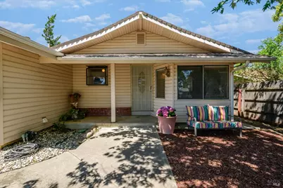 262 Markham Avenue, Vacaville, CA 95688 - Photo 5