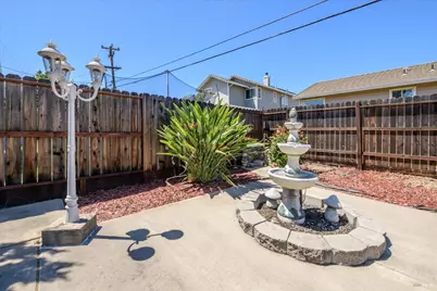 262 Markham Avenue, Vacaville, CA 95688 - Photo 27